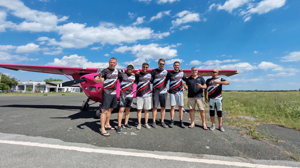 Skydive-Croatia-instructors-team